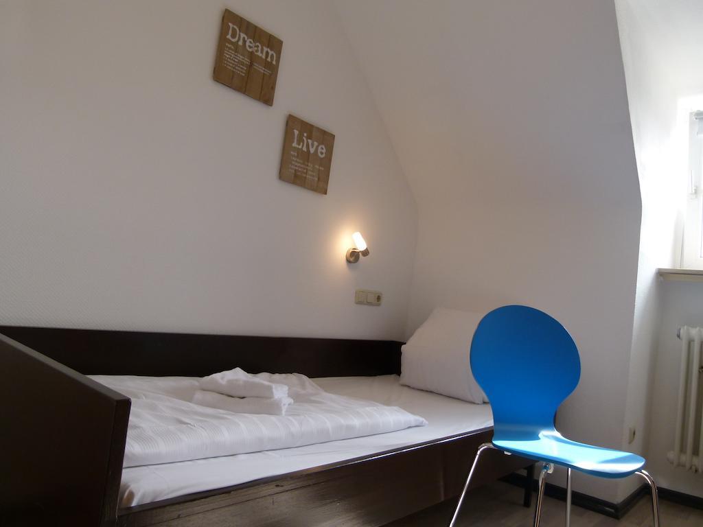 Kolping Hostel Trier Im Warsberger Hof Pokoj fotografie
